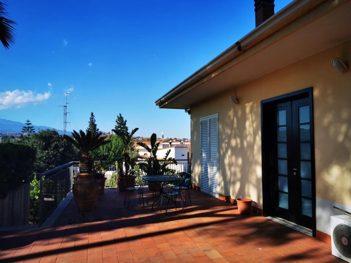 Holiday Flower Villa Panoramica Sul Golfo Di Catania มิสแตร์เบียงโก ภายนอก รูปภาพ